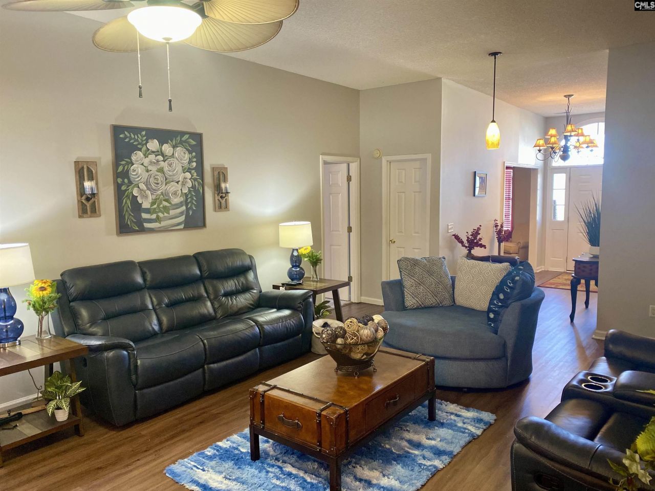 219 Walnut Grove Circle Photo 11