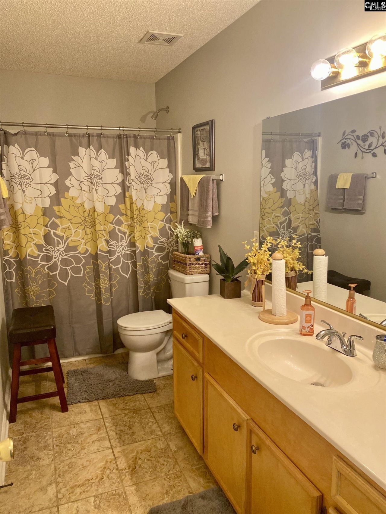 219 Walnut Grove Circle Photo 13