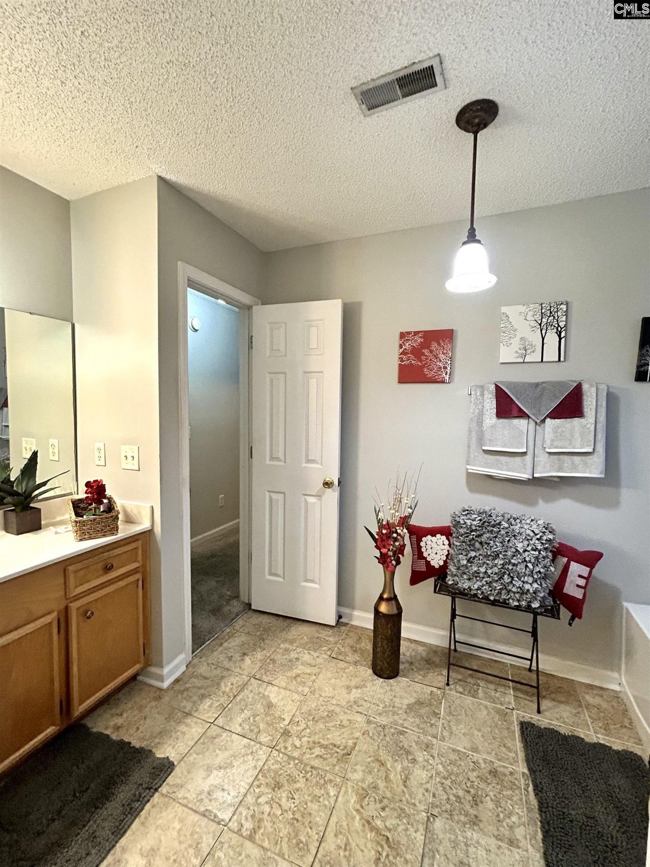 219 Walnut Grove Circle Photo 28