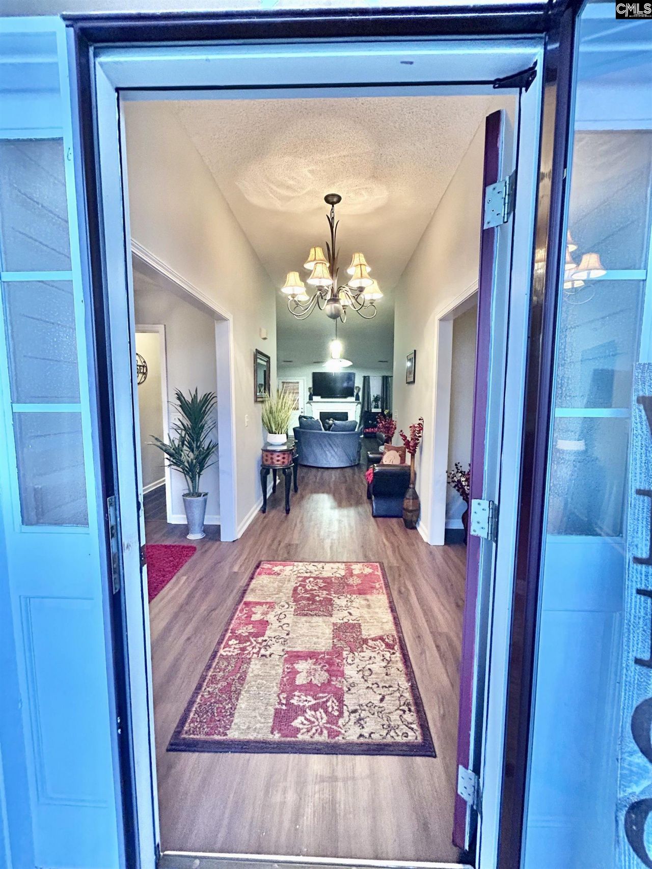 219 Walnut Grove Circle Photo 4