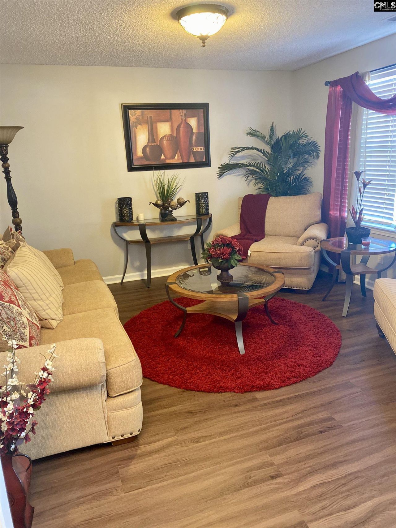 219 Walnut Grove Circle Photo 8