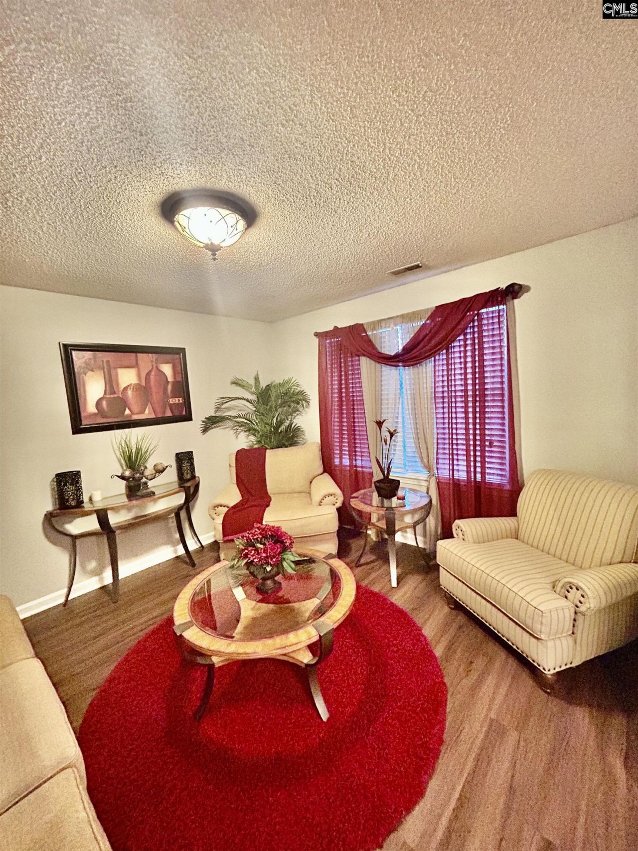 219 Walnut Grove Circle Photo 9