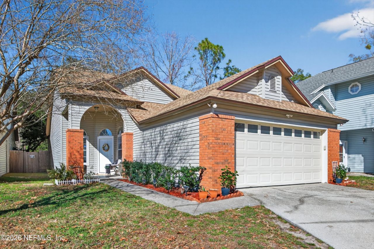 8051 Copperfield Circle N, Jacksonville, FL 32244 Main Photo