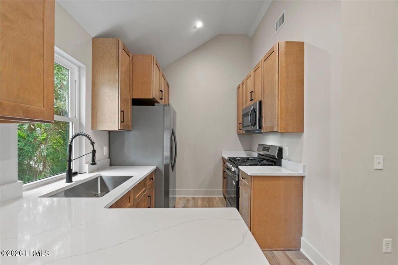 2021 Lafayette Street Photo 45