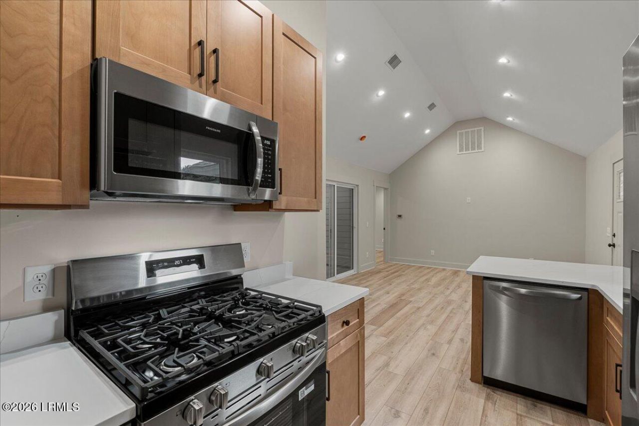 2021 Lafayette Street Photo 47