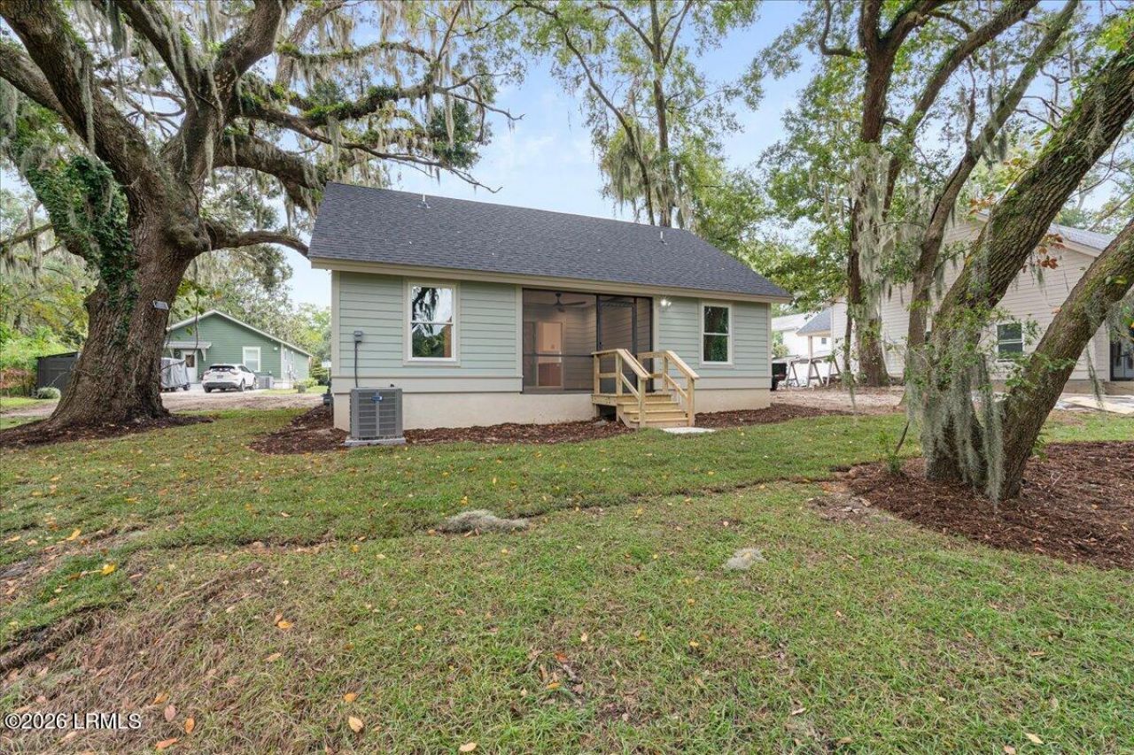 2021 Lafayette Street Photo 85