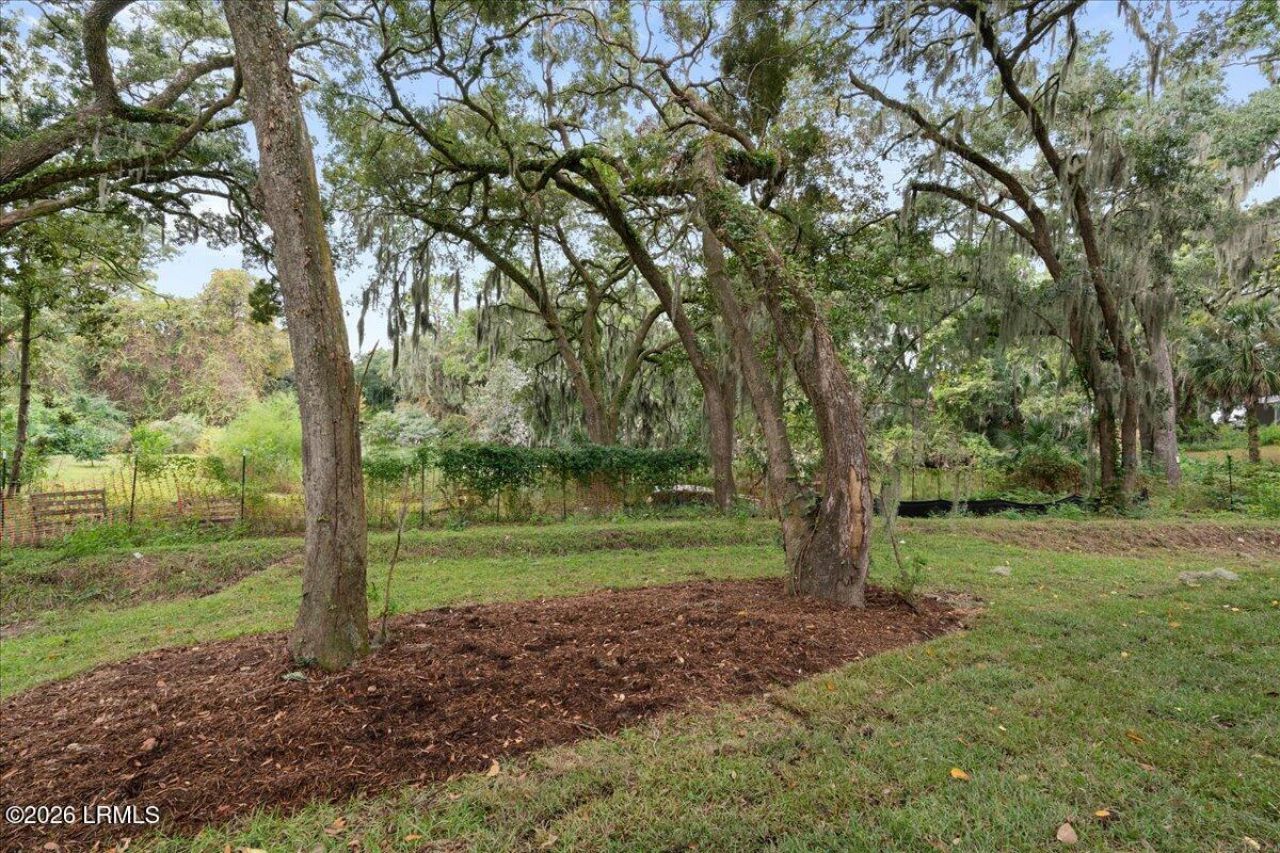 2021 Lafayette Street Photo 88