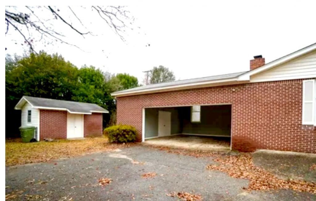 114 Robinson Drive Photo 16