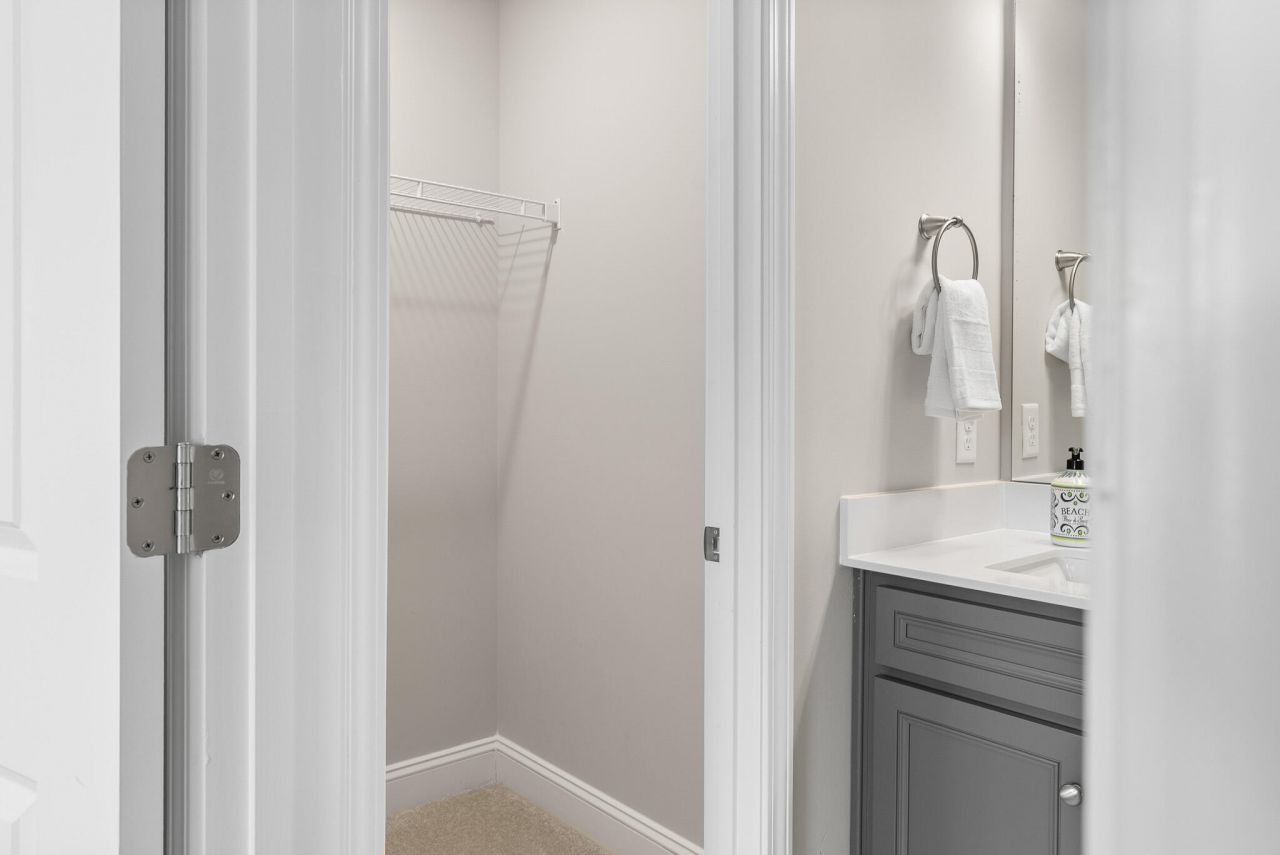 3173 Hugh Bennett Drive Photo 44