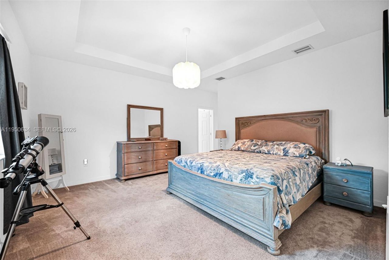 10966 W 35th Way , Hialeah, FL 33018 Photo