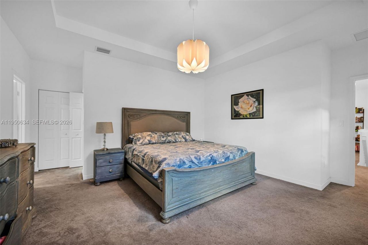 10966 W 35th Way , Hialeah, FL 33018 Photo