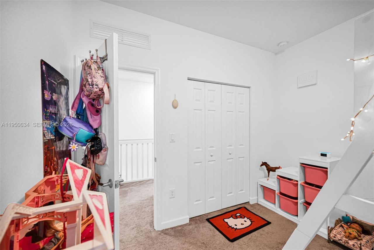 10966 W 35th Way , Hialeah, FL 33018 Photo