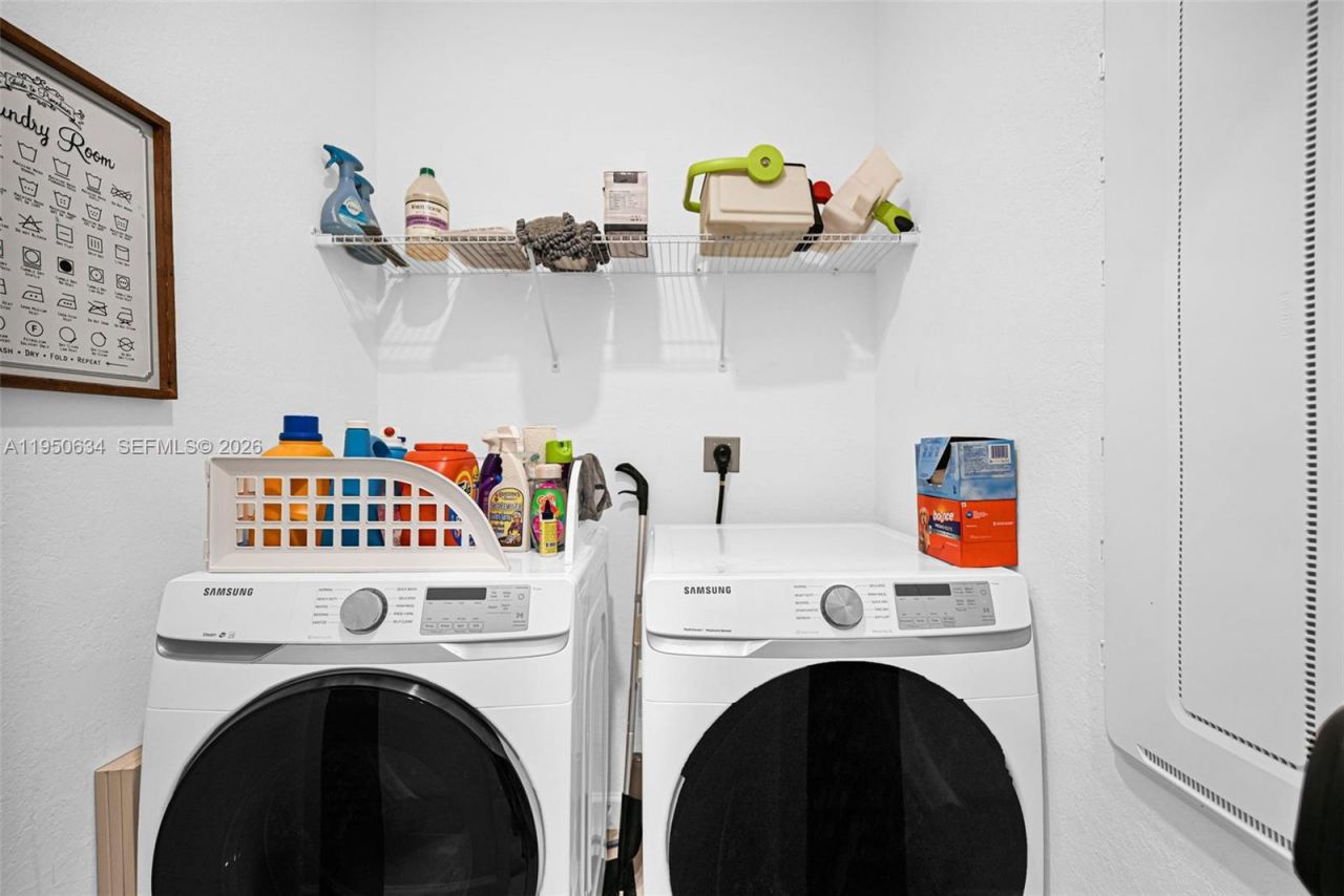 10966 W 35th Way , Hialeah, FL 33018 Photo