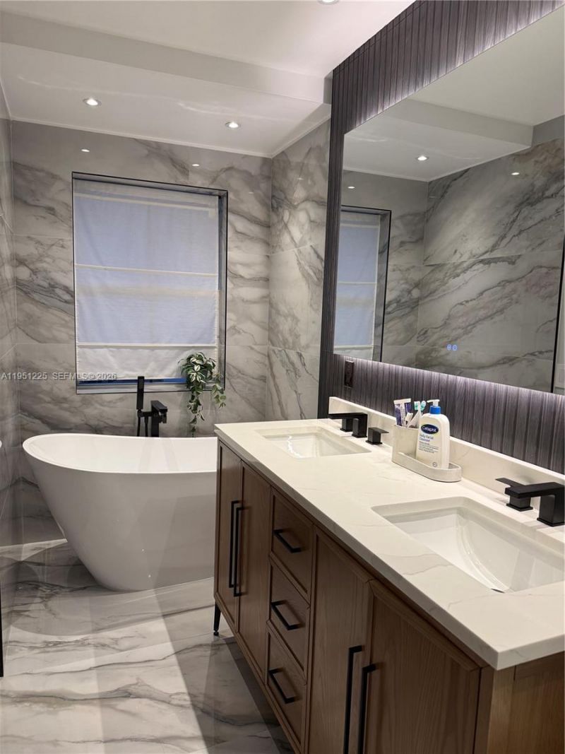 1085 River Birch St , Hollywood, FL 33019 Photo