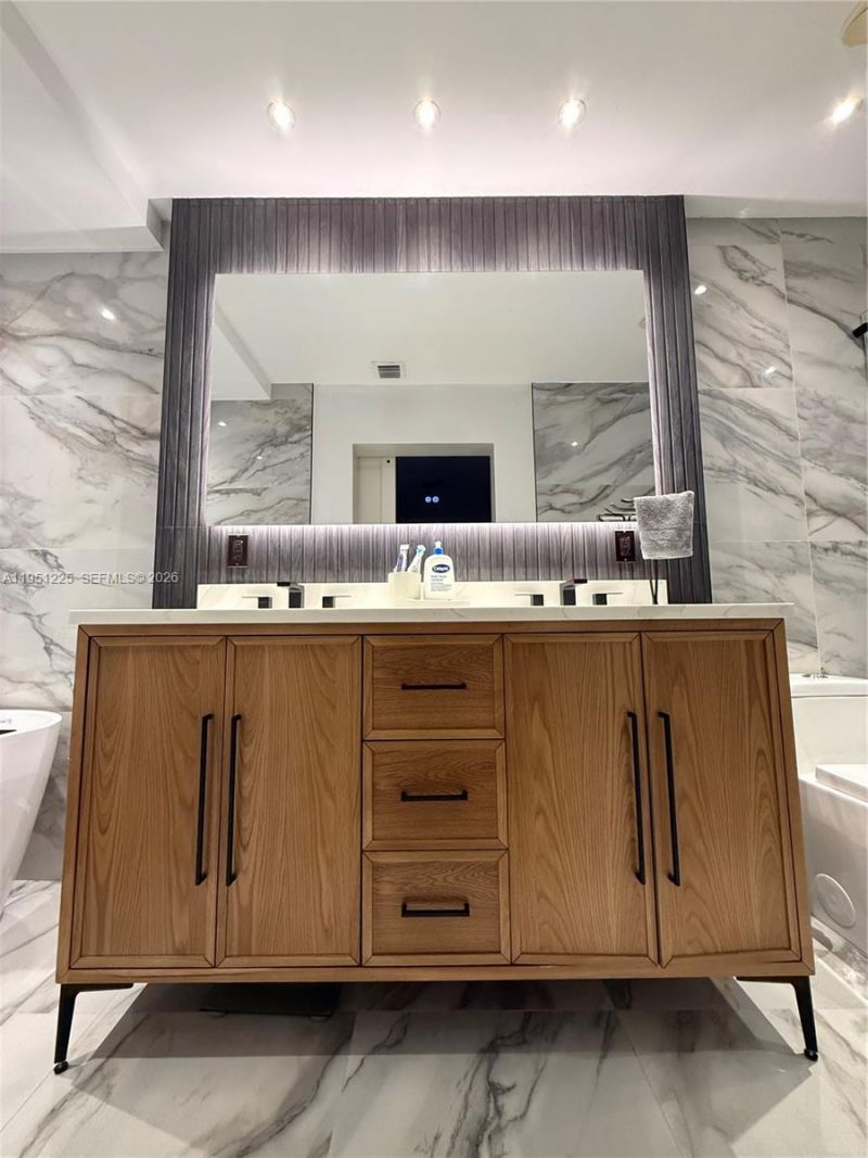 1085 River Birch St , Hollywood, FL 33019 Photo