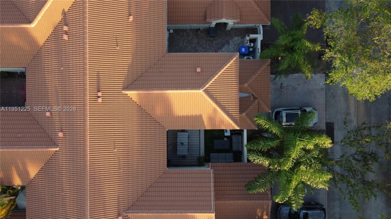 1085 River Birch St , Hollywood, FL 33019 Photo