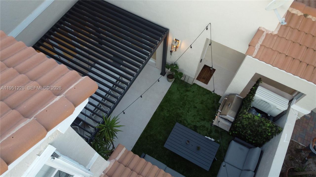 1085 River Birch St , Hollywood, FL 33019 Photo