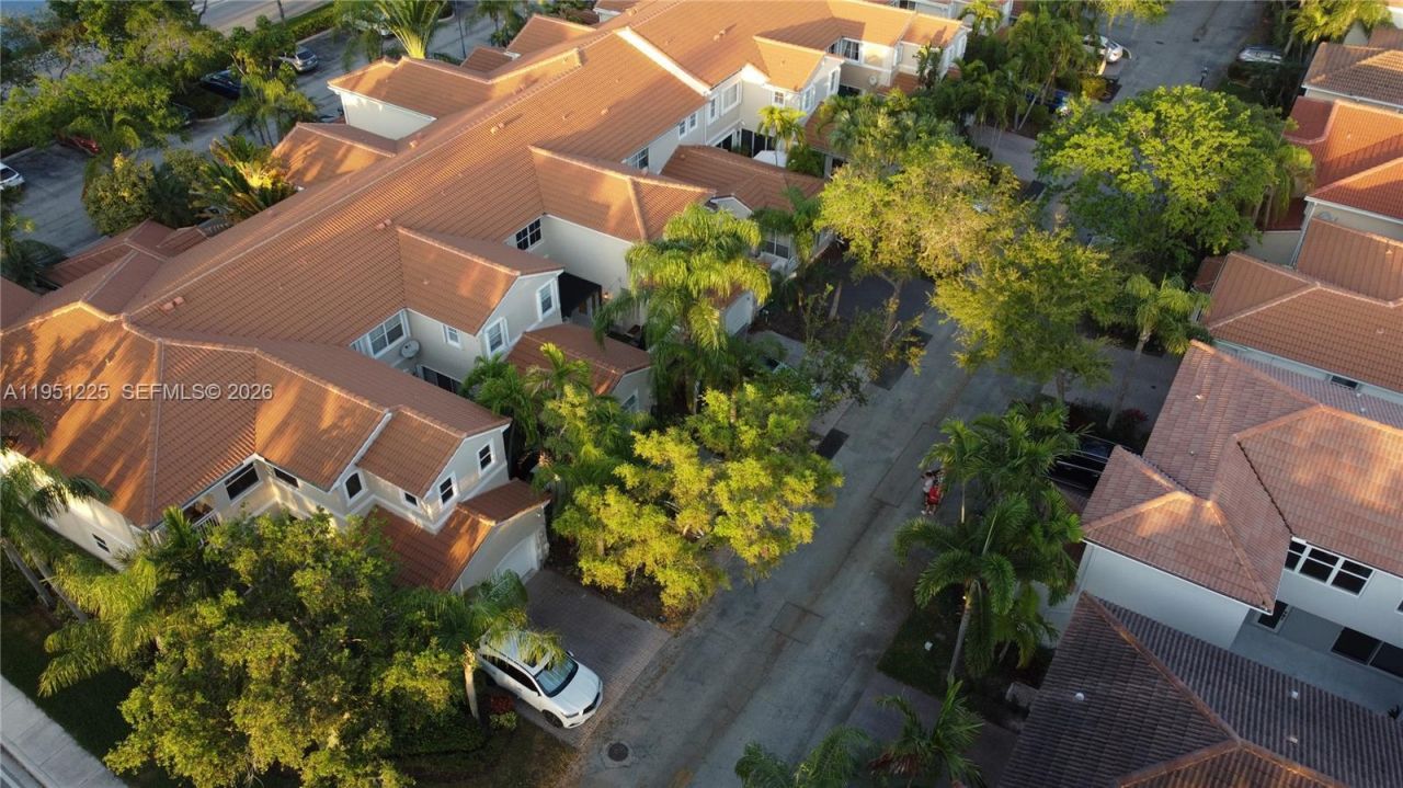 1085 River Birch St , Hollywood, FL 33019 Photo