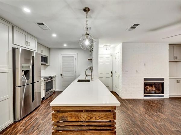 501 Granville Court, Atlanta, GA 30328