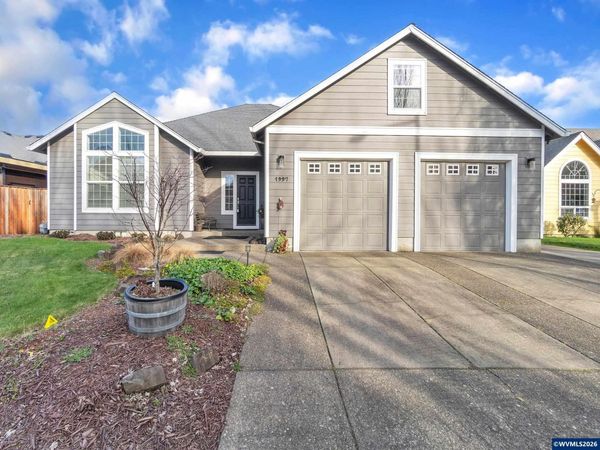 1997 NW Penny Ln, McMinnville, OR 97128