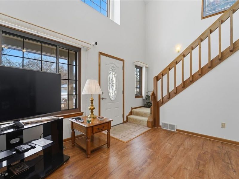 9165 Sugarbush Drive, Mentor, OH 44060 Photo 4