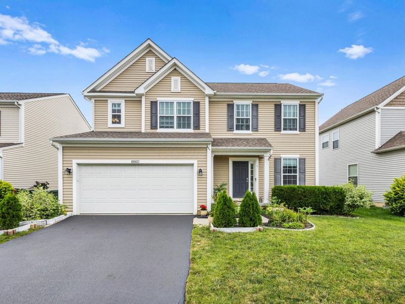 8660 Crooked Maple Drive, Blacklick, OH 43004 Photo 1