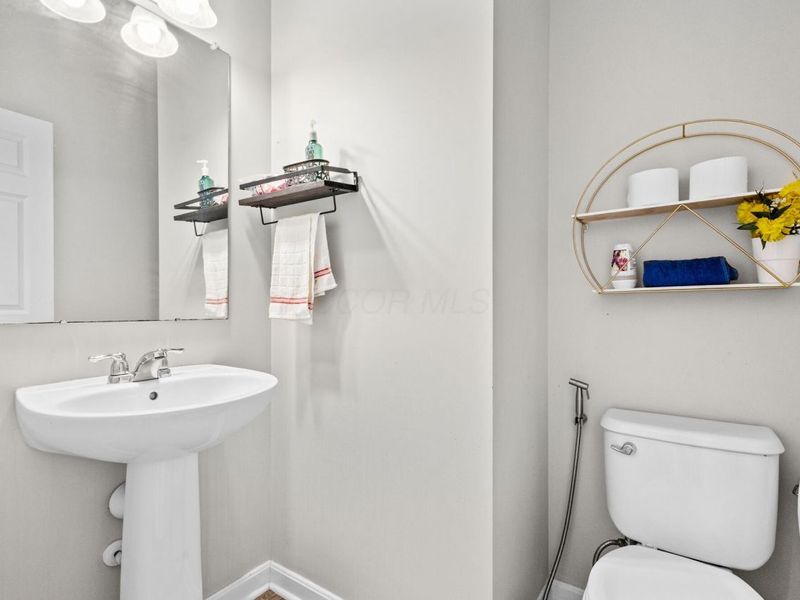 8660 Crooked Maple Drive, Blacklick, OH 43004 Photo 14