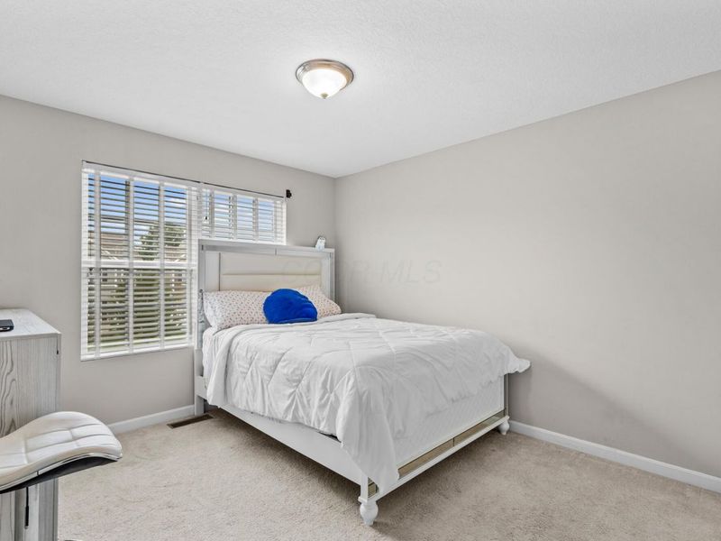 8660 Crooked Maple Drive, Blacklick, OH 43004 Photo 24