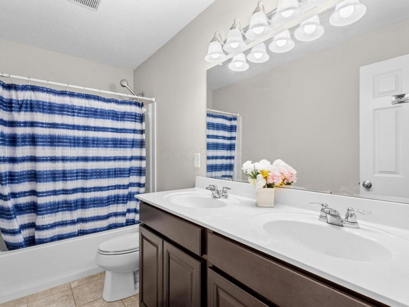 8660 Crooked Maple Drive, Blacklick, OH 43004 Photo 28