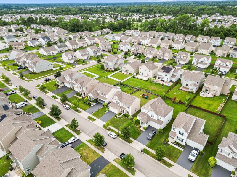 8660 Crooked Maple Drive, Blacklick, OH 43004 Photo 36