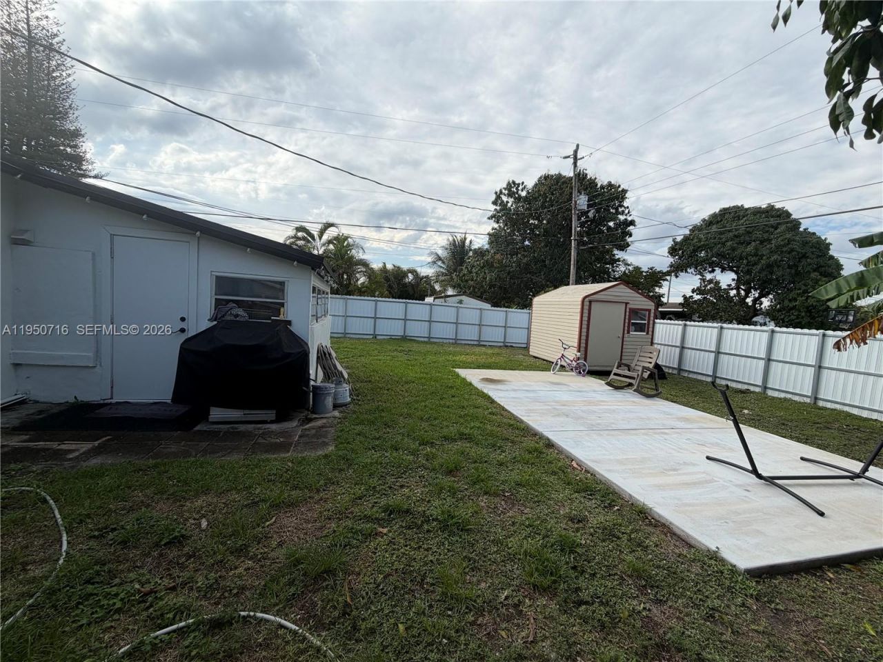 1011 NE 212th Ter, Miami, FL 33179 Photo