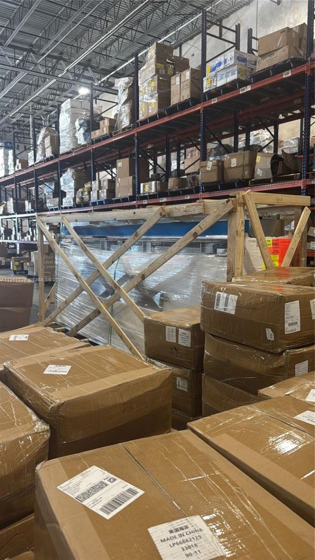 10850 NW 21st St, Unit 210, Sweetwater, FL 33172 Photo