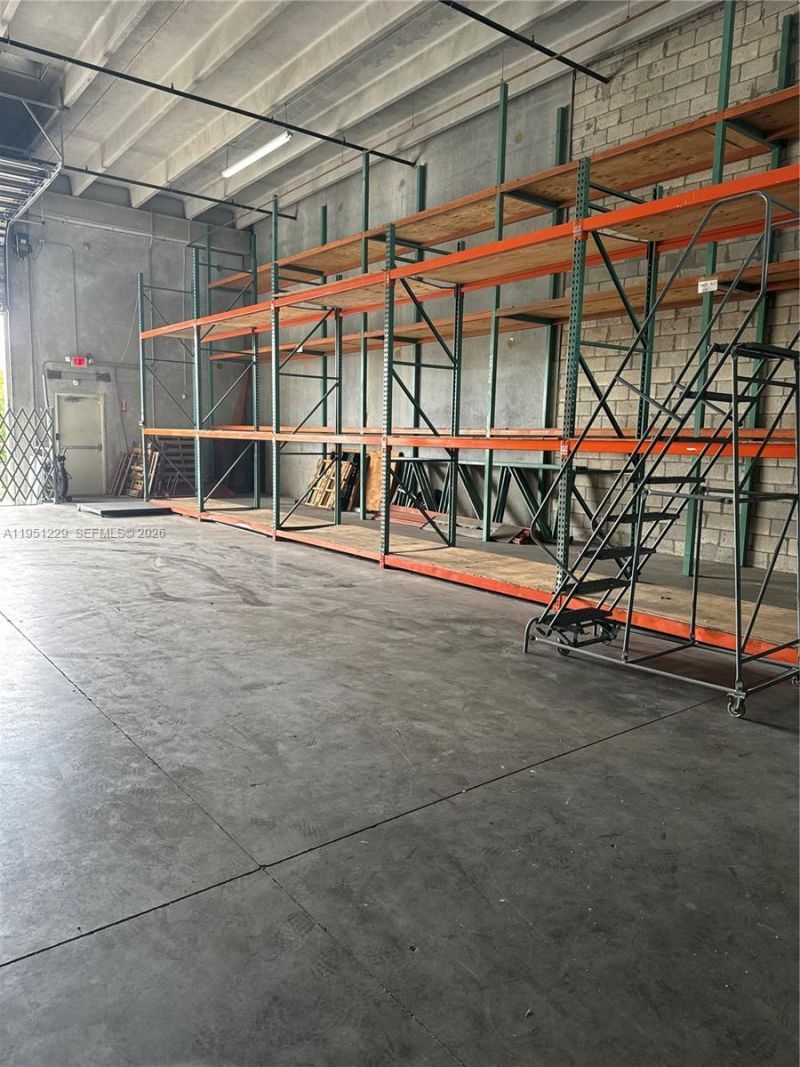 10850 NW 21st St, Unit 210, Sweetwater, FL 33172 Photo