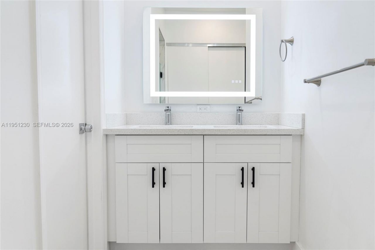 312 SE Via Sangro, Port Saint Lucie, FL 34952 Photo