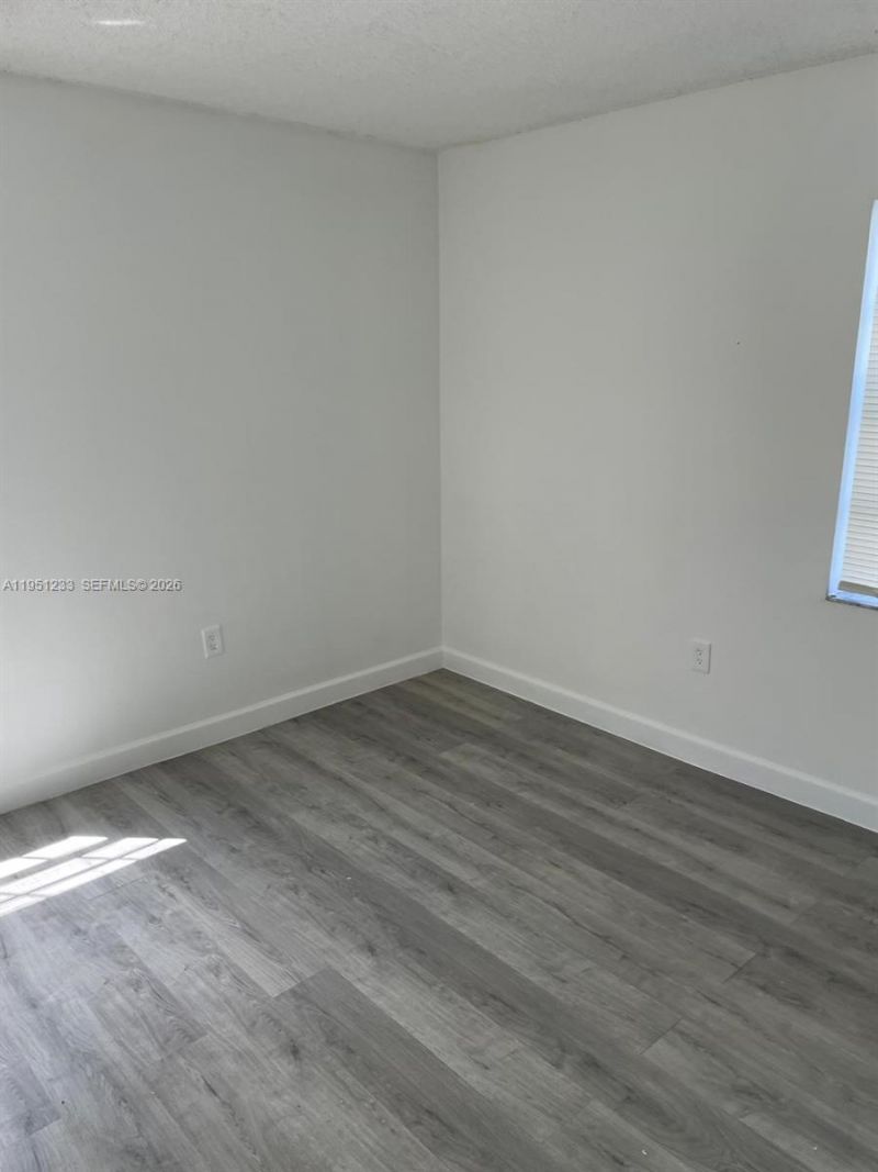 455 NE 210th Cir Ter , Unit 102-18, Miami, FL 33179 Photo