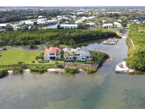 9518 Riverside Drive, Sebastian, FL 32958