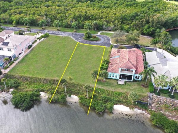 9518 Riverside Drive, Sebastian, FL 32958