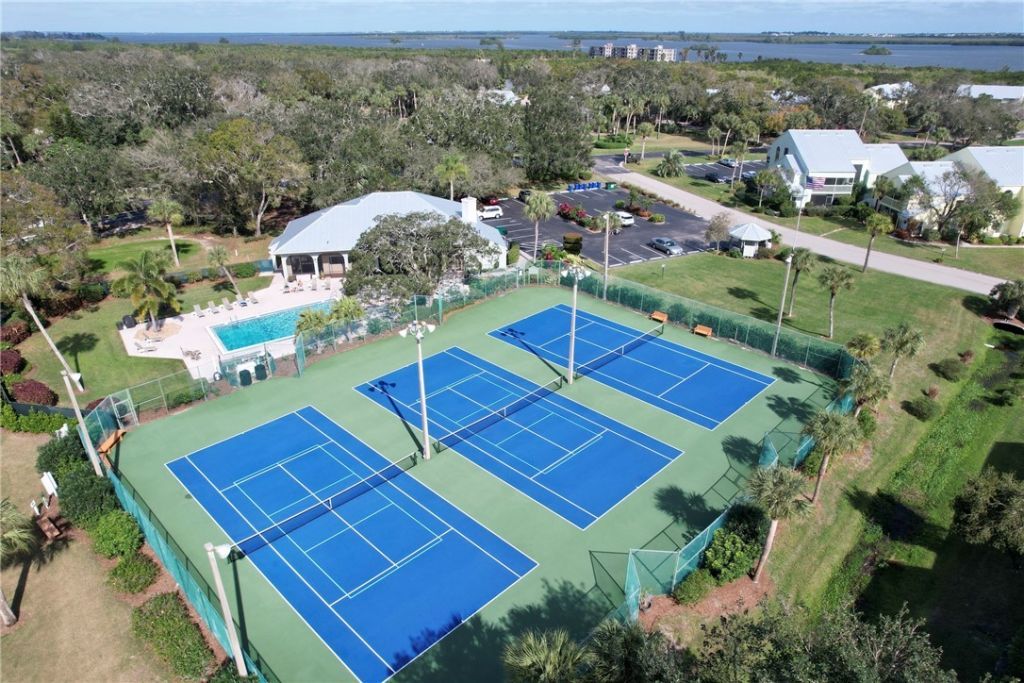 9518 Riverside Drive, Sebastian, FL 32958 Photo