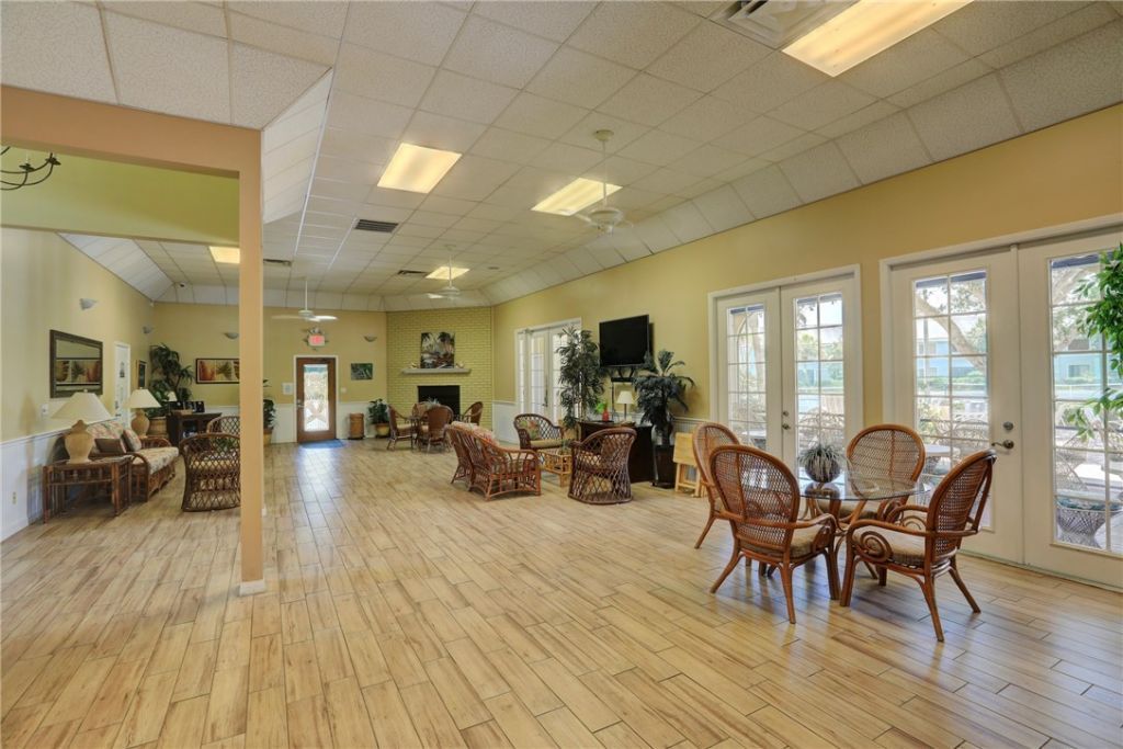 9518 Riverside Drive, Sebastian, FL 32958 Photo