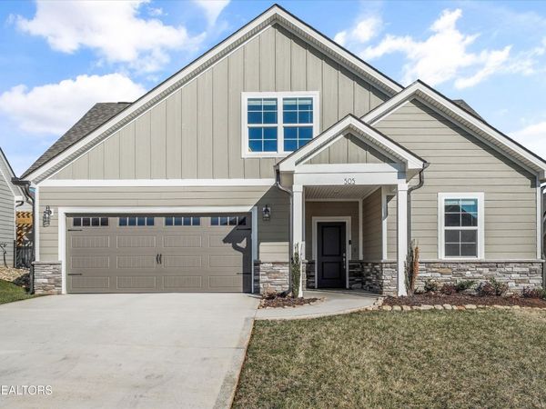 505 Chestnut Place, Loudon, TN 37774