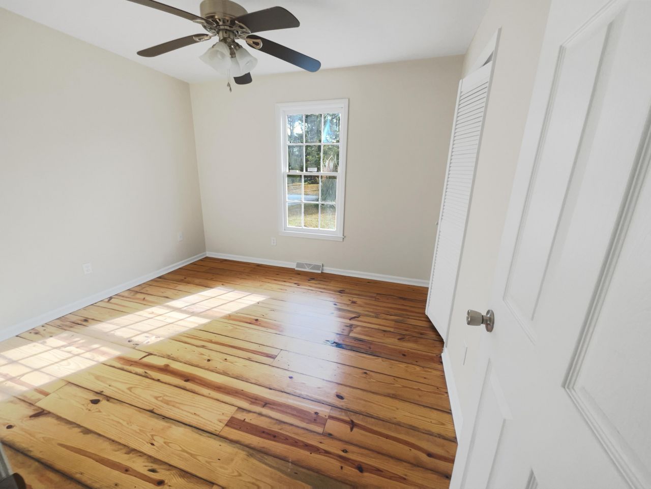 109 Heritage Lane Photo 12