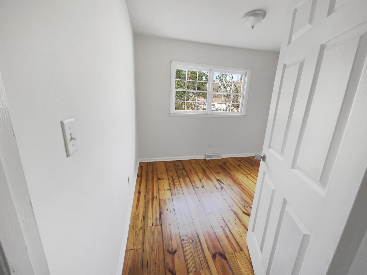 109 Heritage Lane Photo 16