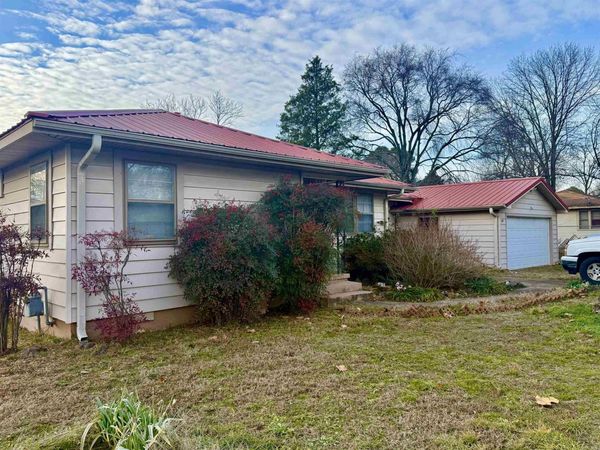 729 Fairview Street, Conway, AR 72034