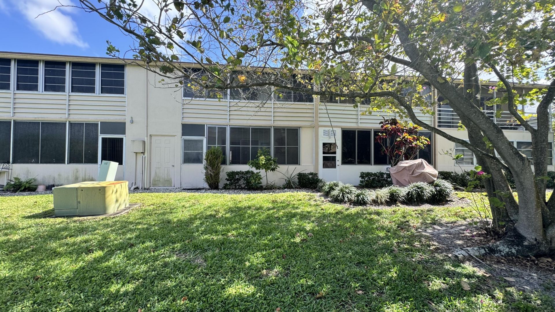 164 Kent, Unit J, West Palm Beach, FL 33417 Photo