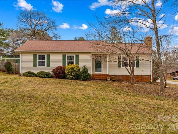 115 Pineview Court, Statesville, NC 28625