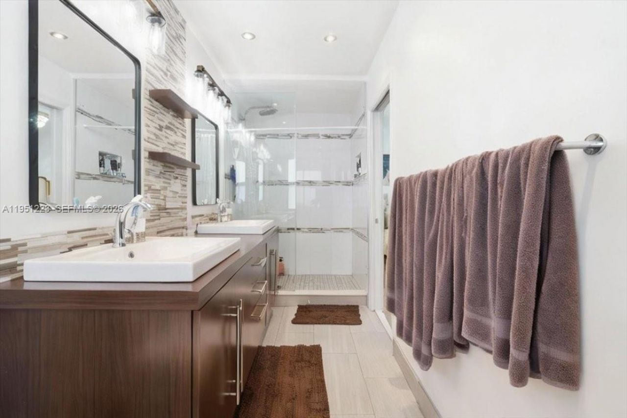 17303 NW 6th Ct, Pembroke Pines, FL 33029 Photo