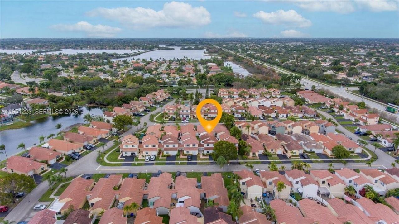 17303 NW 6th Ct, Pembroke Pines, FL 33029 Photo