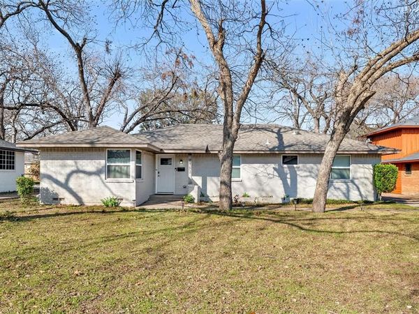 2753 Larkspur Lane, Dallas, TX 75233