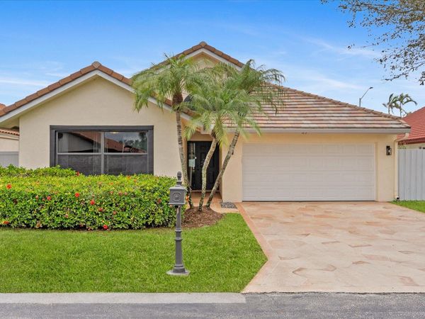 175 Executive Circle, Boynton Beach, FL 33436
