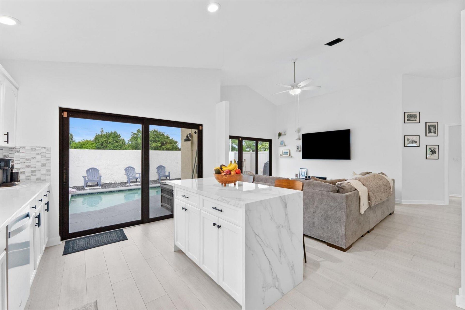 175 Executive Circle, Boynton Beach, FL 33436 Photo